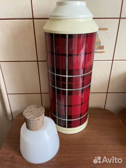 Термос СССР 1 литр,без колбы