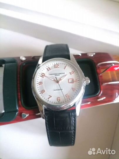 Frederique Constant Runabout FC-303RV6B6