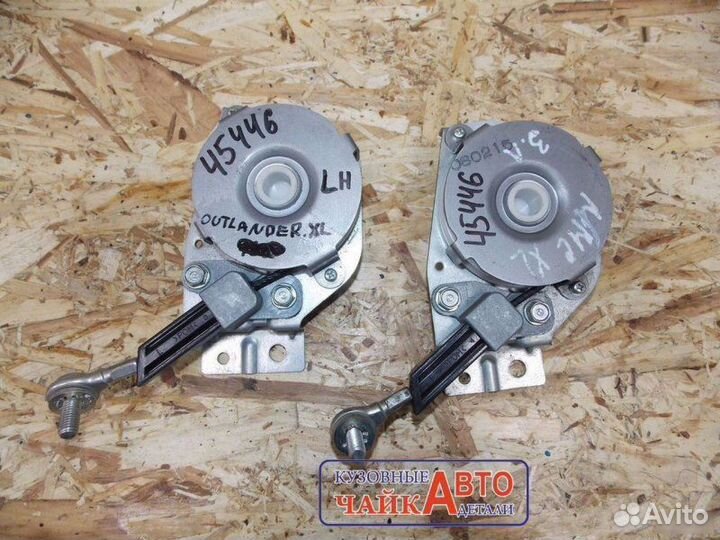 Тросик багажника левый Mitsubishi Outlander CW