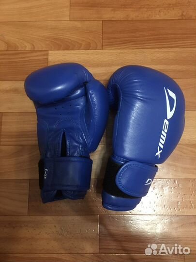 Боксерские перчатки