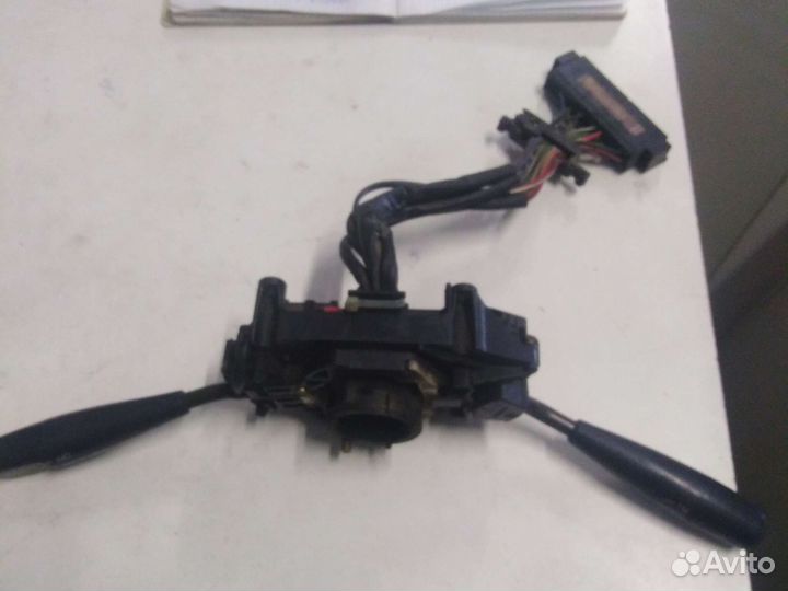 Подрулевой переключатель Toyota Camry