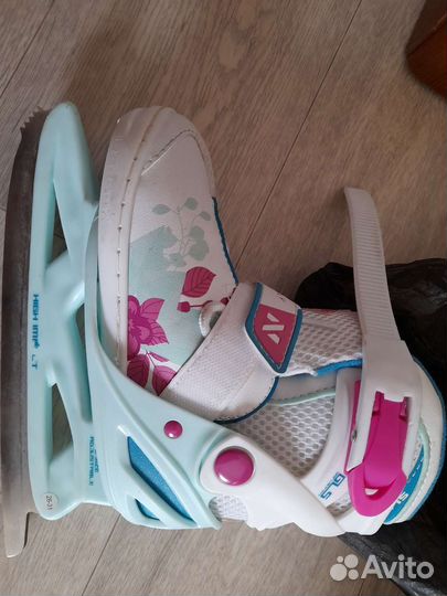 Коньки фигурные,роликовые коньки.Цена за все