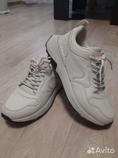 Кроссовки strobs