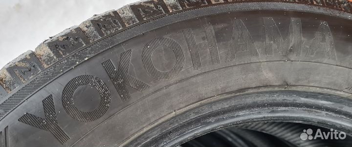 Yokohama Ice Guard IG55 215/55 R16