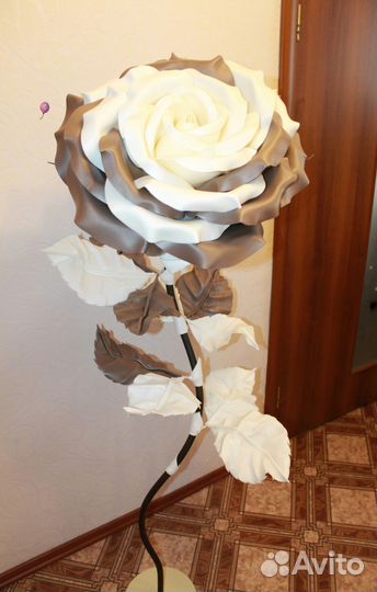 Цветы.Светильники.Ростовые цветы(изолон)