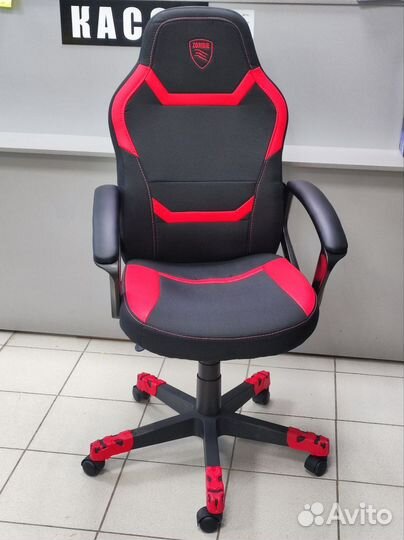 Кресло компьютерное игровое Бюрократ Zombie 10