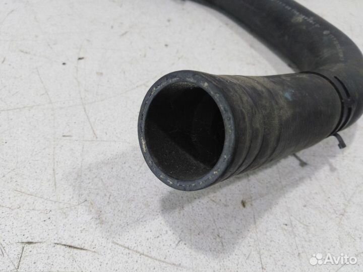 Патрубок системы охлаждения