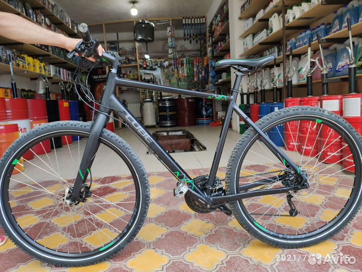 Велосипед cube