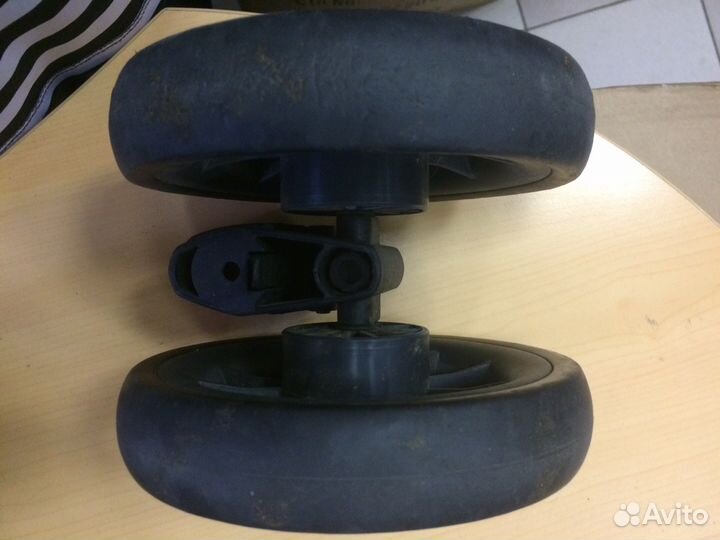 Колеса на коляску Chicco Simplisity