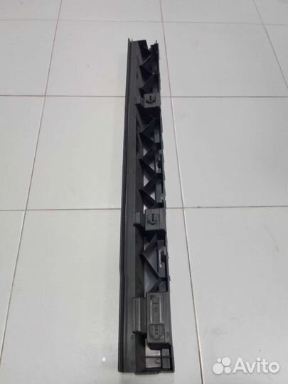 Кронштейн порога задний правый