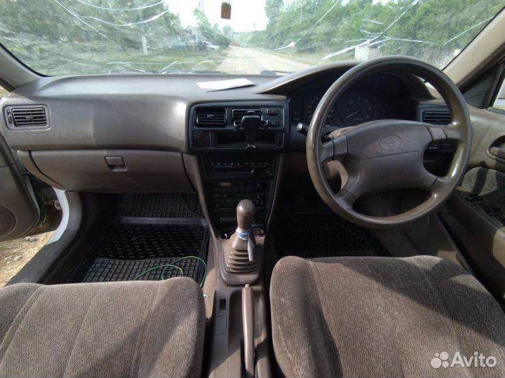 Toyota Sprinter 2.0 МТ, 1995, 250 000 км