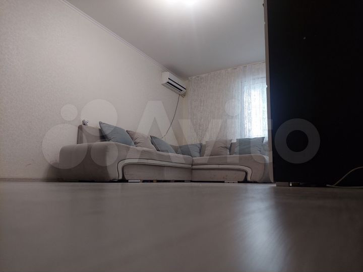 2-к. квартира, 70 м², 1/16 эт.