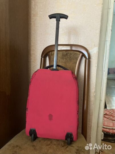 Чемодан на колесах детский