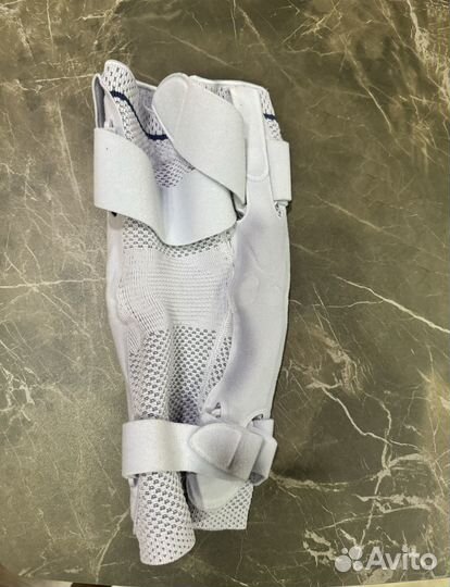 Ортез на коленный сустав