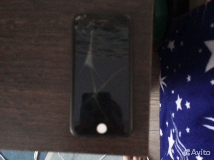 iPhone 7, 32 ГБ
