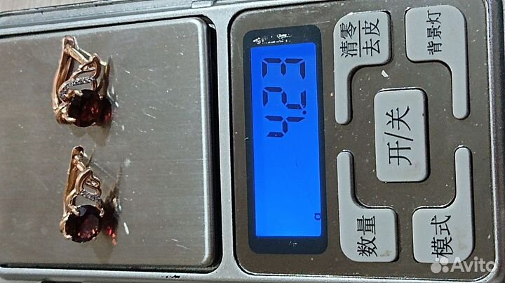 Золотые серьги 585*