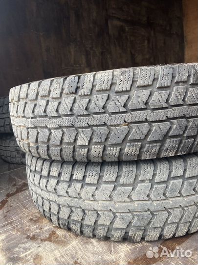 Резина на бус