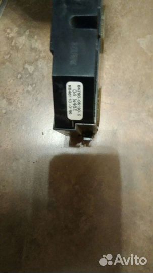 Кнопка обогрева заднего стекла Тойота Авенсис 2