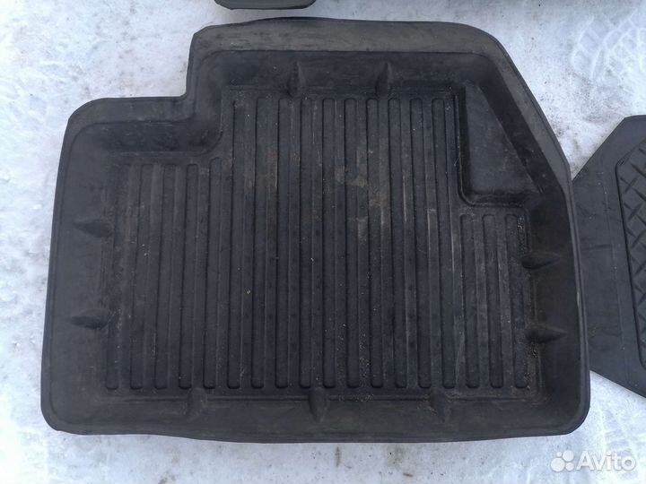 Коврики на приору