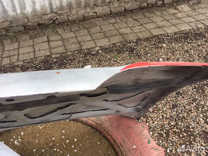 Капот toyota curren st206