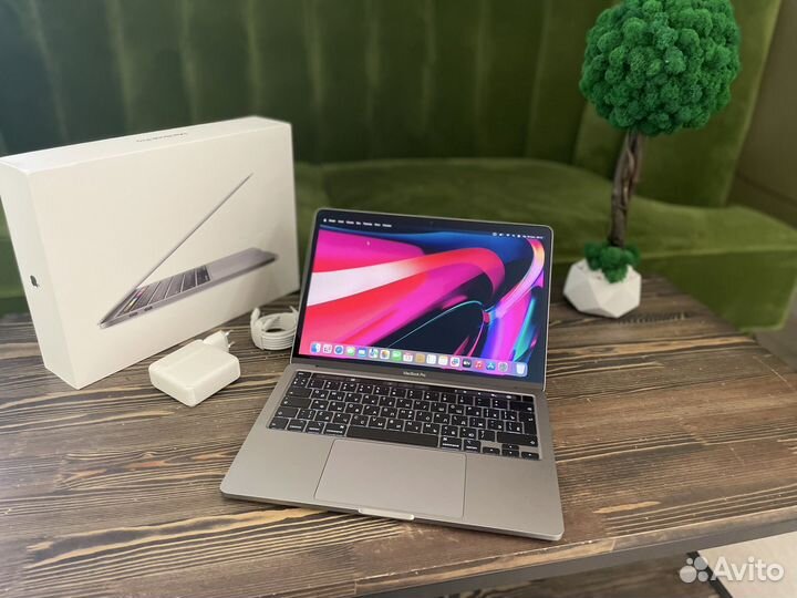 MacBook Pro 13 i7 32/512 2021г.в рст 27 циклов