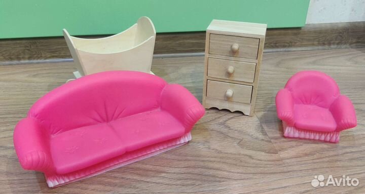 Кукольная мебель из дерева и из пвх