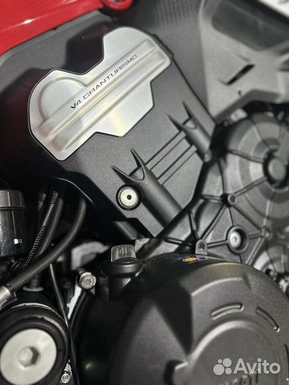 Новый Ducati Diavel akrapovi V4 MY23