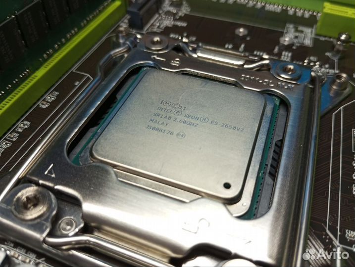 Комплект X79 Pro + E5 2689+16 гб DDR3 1600 Мгц