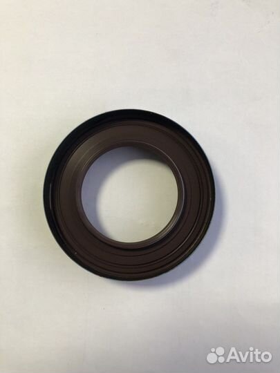 Сальник хвостовика редуктора заднего моста Ford