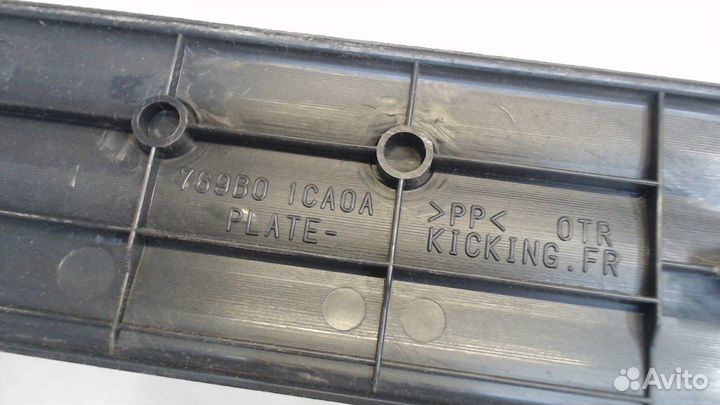 Накладка на порог Infiniti QX70, 2016