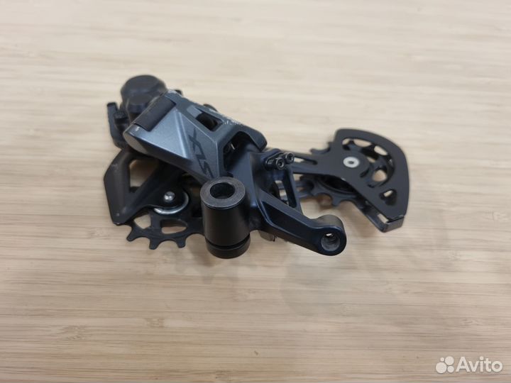 Задний переключатель Shimano SLX M7100-SGS