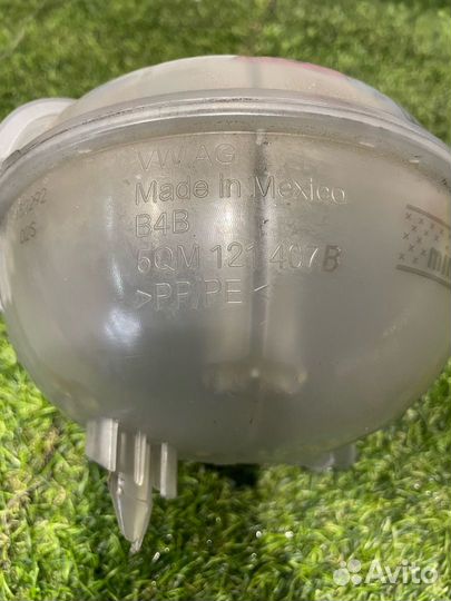 Бачок расширительный Volkswagen Jetta 7 2019