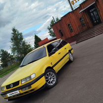 Volkswagen Passat 1.9 MT, 1994, 500 000 км, с пробегом, цена 300 000 руб.