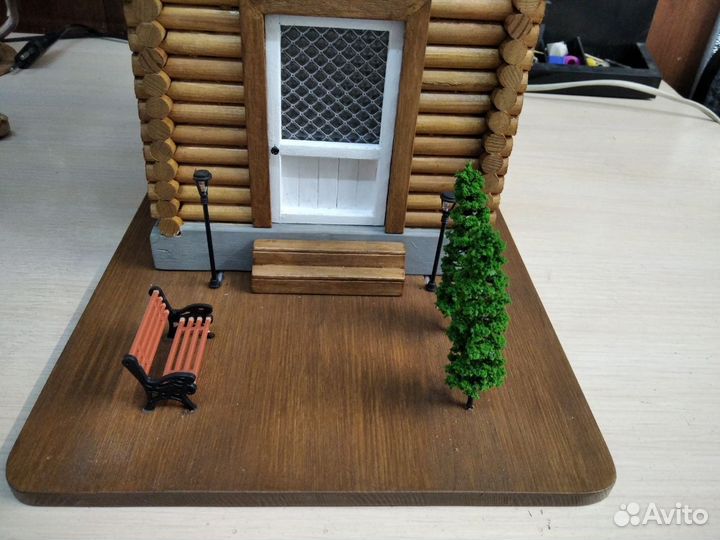 Модель зеленой сосны