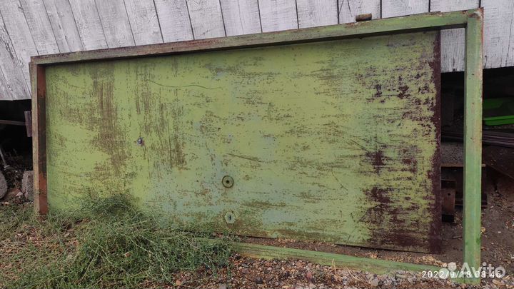 Металлическая дверь бу