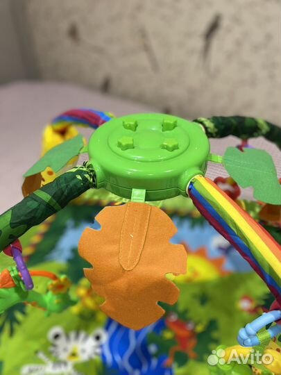Игровой развивающий коврик