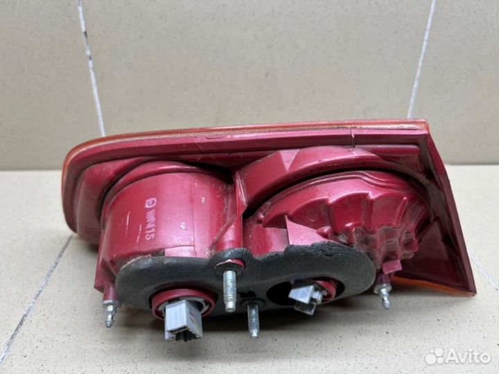 Фонарь внутренний правый Mitsubishi Lancer 10