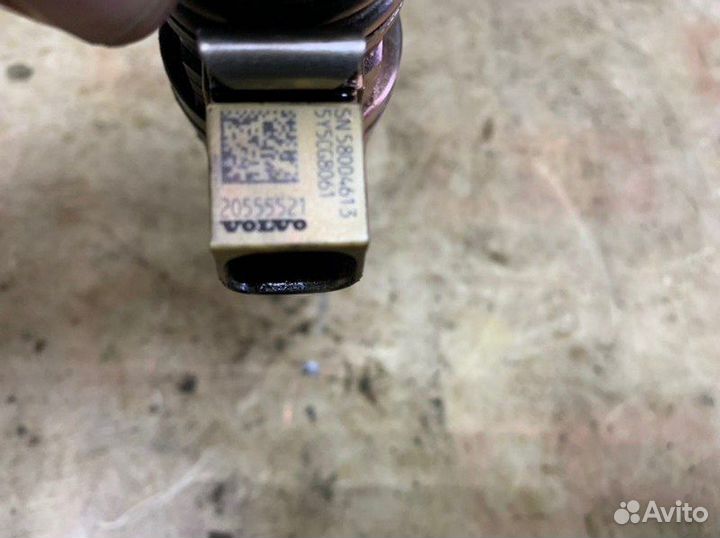 Насос-форсунка Volvo F12