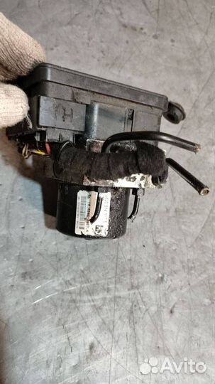 Моторчик дворников перед. seat Leon 2002