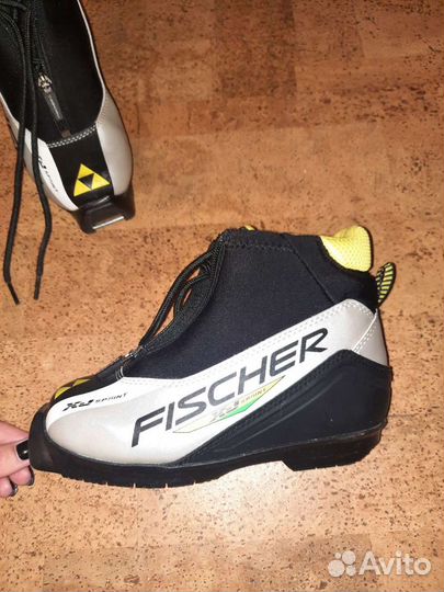 Лыжные ботинки детские fischer XJ sprint 33 размер