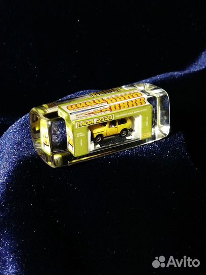 Сувенирчик с нивой2121 брелочек