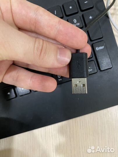 Полноразмерная usb клавиатура Logitech