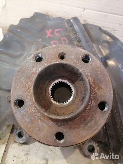 Кулак поворотный передний правый BMW X5