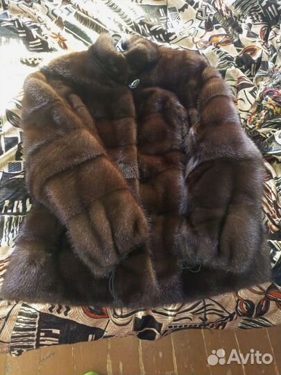 Продам норковую шубу
