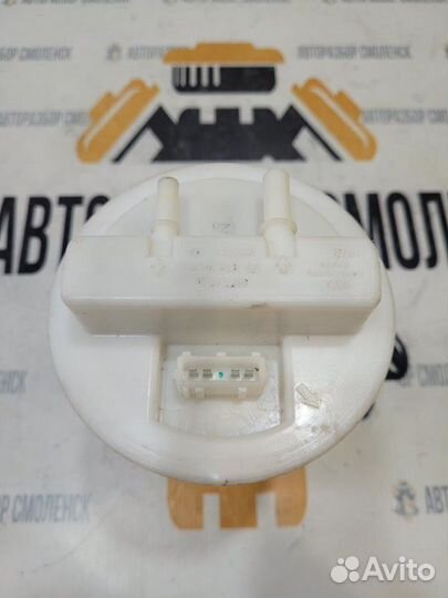 Насос топливный Peugeot 406