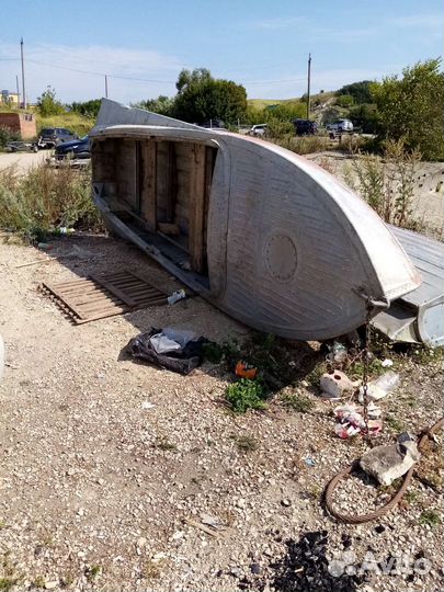 Продаю лодку