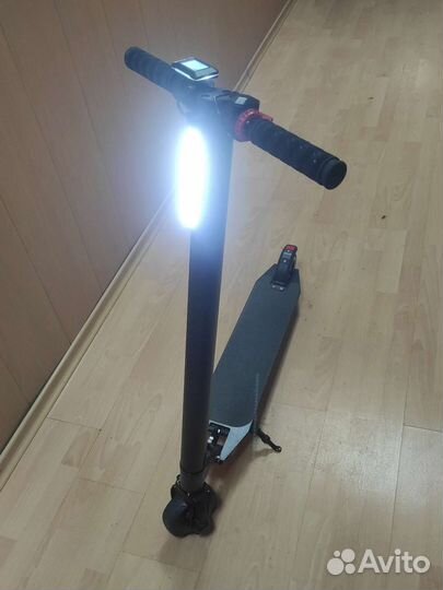 Электросамокат Hiper DX650