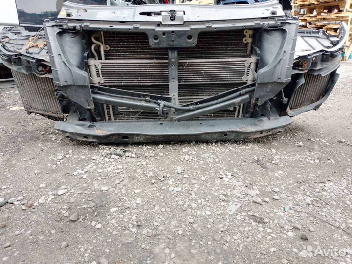 Телевизор всборе Фольксваген Таурег 08г