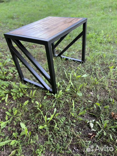 Стол в стиле лофт