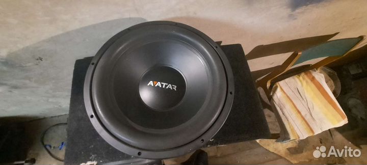 Автомобильный сабвуфер